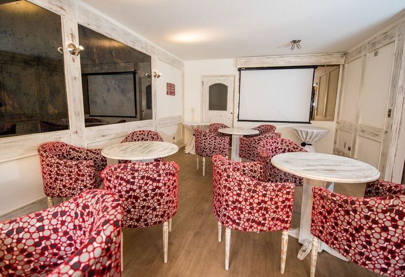 בית מלון כפרי Aitue