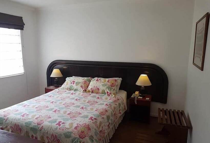 בית מלון כפרי Aitue