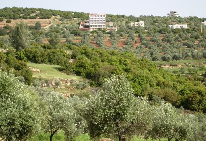 هتل Ajloun