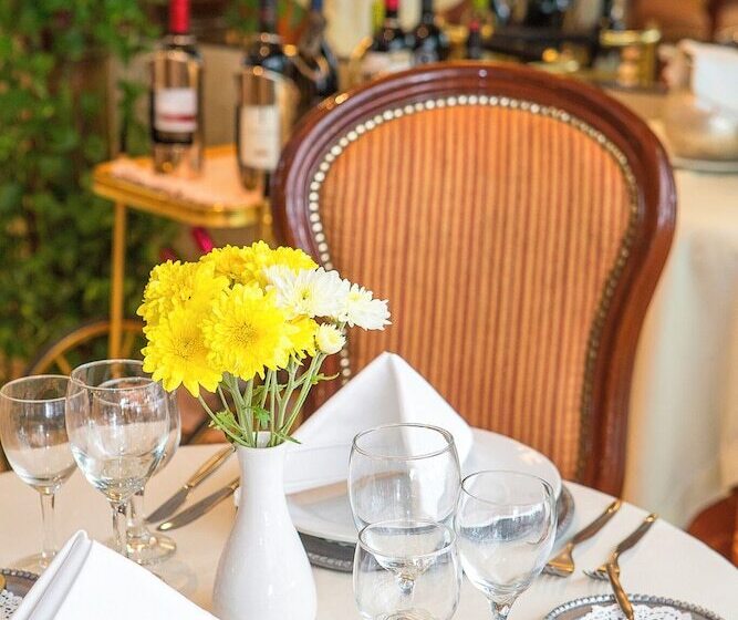 Antara Hotel & Suites   Miraflores