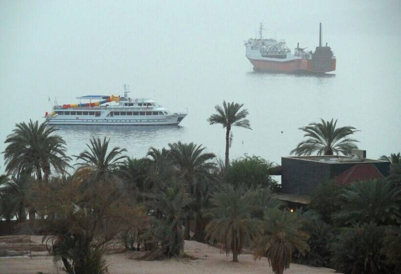هتل Aqaba Gulf