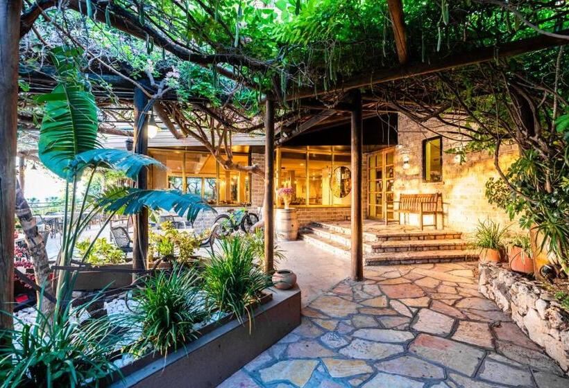 בית מלון כפרי Beit Maimon