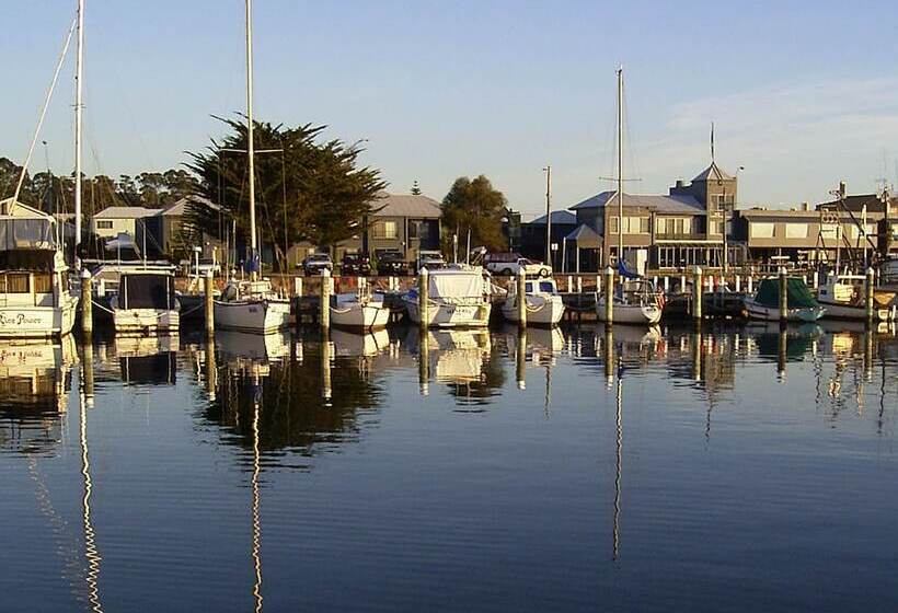 호텔 Bellevue On The Lakes