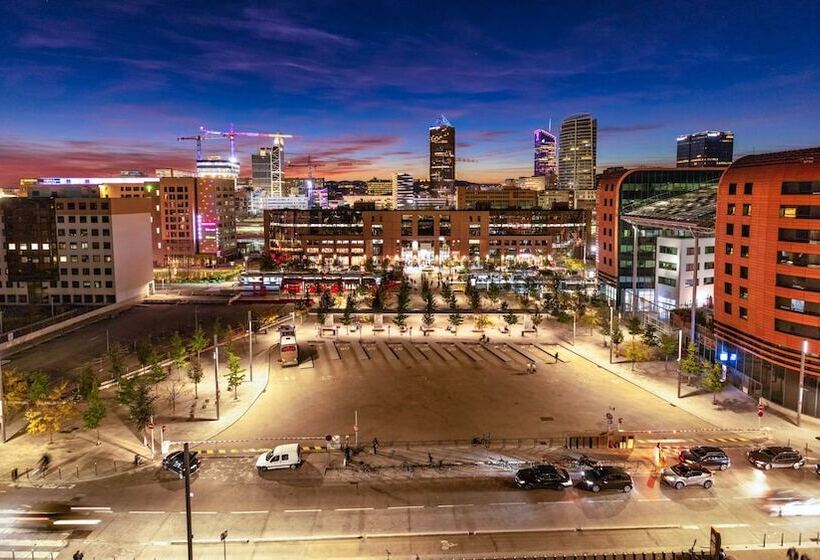 酒店 Campanile Lyon Centre Part Dieu