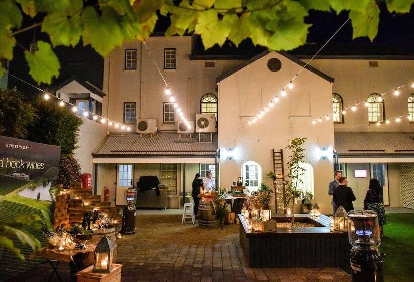 בית מלון כפרי Crowne Plaza Hawkesbury Valley, An Ihg