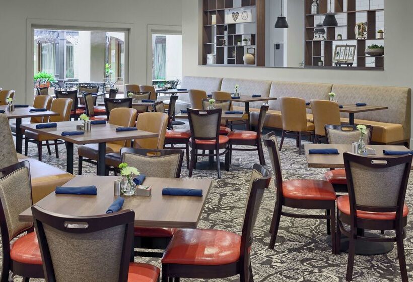 ホテル Doubletree By Hilton San Antonio Downtown