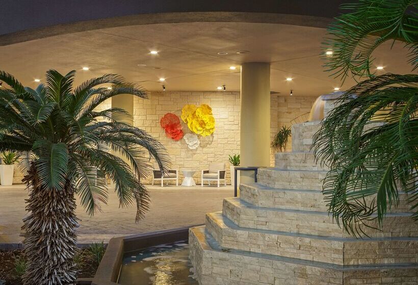 هتل Doubletree By Hilton San Antonio Downtown