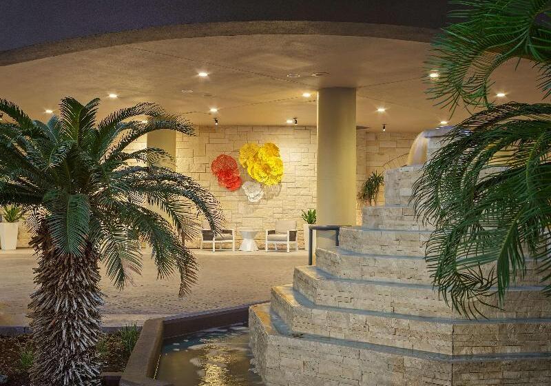 ホテル Doubletree By Hilton San Antonio Downtown
