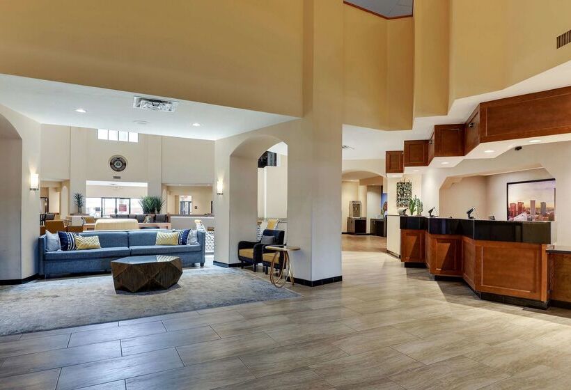 هتل Drury Inn & Suites Phoenix Airport