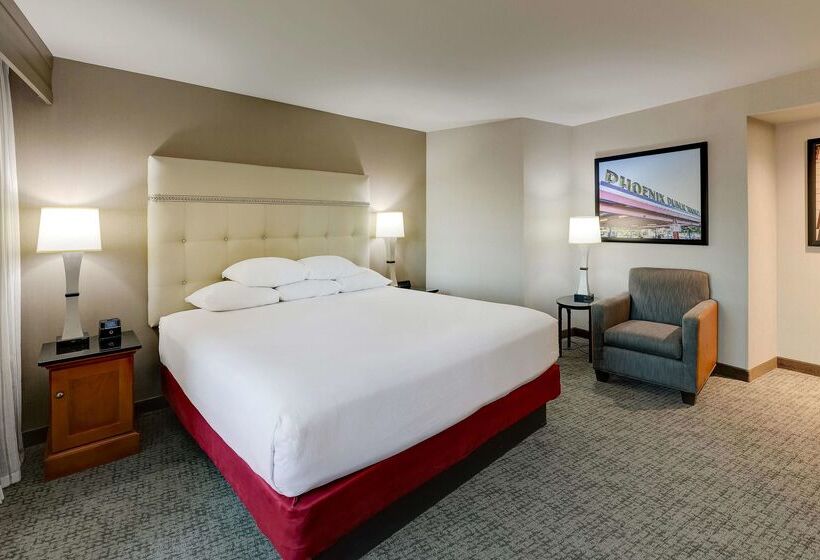 هتل Drury Inn & Suites Phoenix Airport
