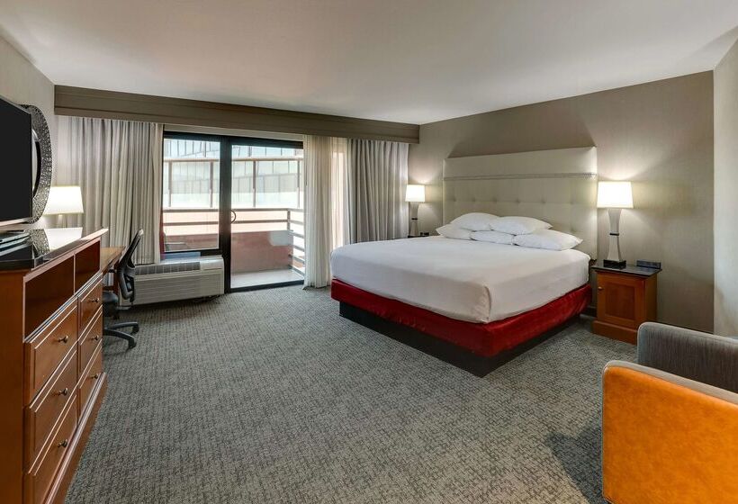 هتل Drury Inn & Suites Phoenix Airport