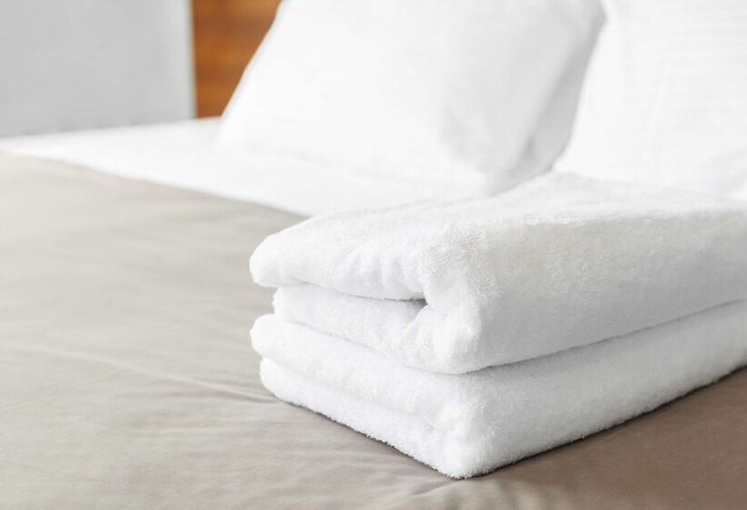 هتل Drury Inn & Suites Phoenix Airport