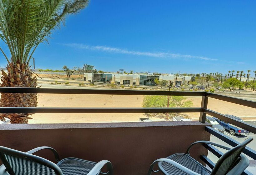 هتل Drury Inn & Suites Phoenix Airport