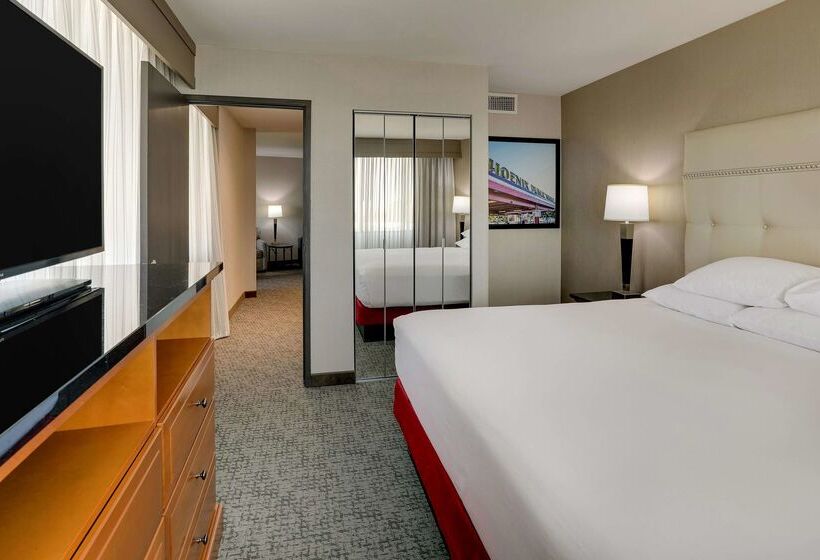 هتل Drury Inn & Suites Phoenix Airport
