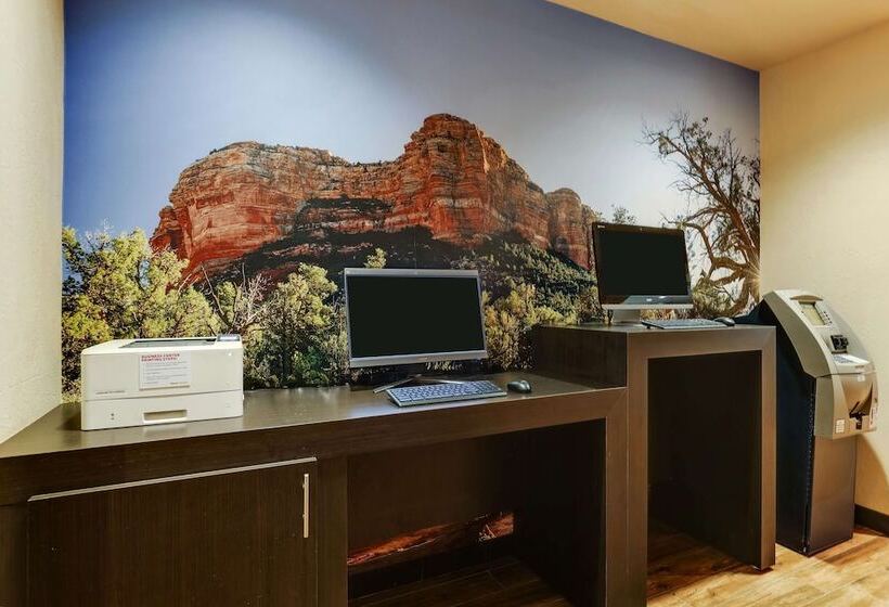 هتل Drury Inn & Suites Phoenix Airport