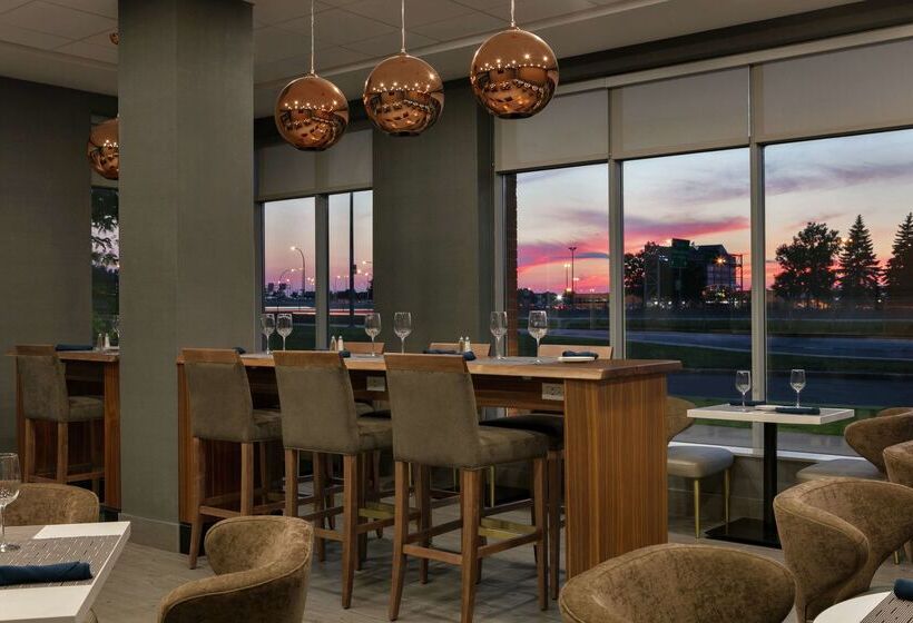 酒店 Embassy Suites By Hilton Montreal Airport