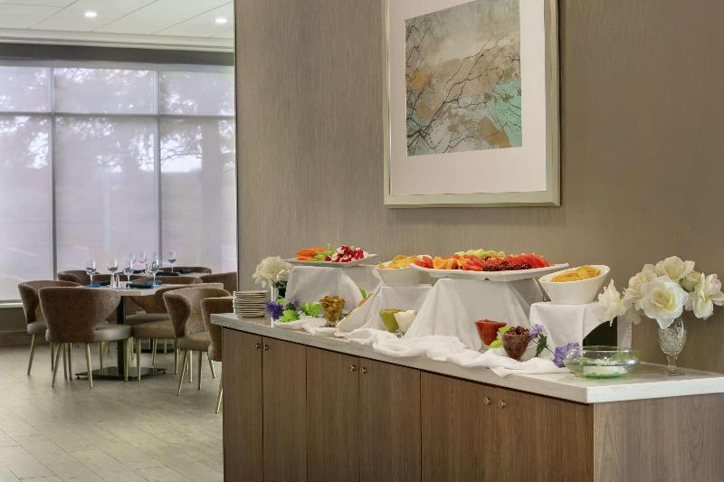 酒店 Embassy Suites By Hilton Montreal Airport