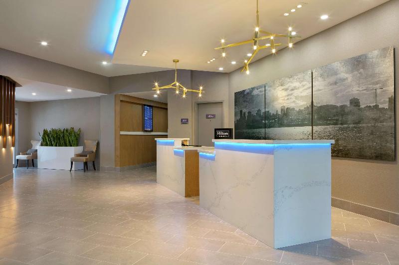 酒店 Embassy Suites By Hilton Montreal Airport