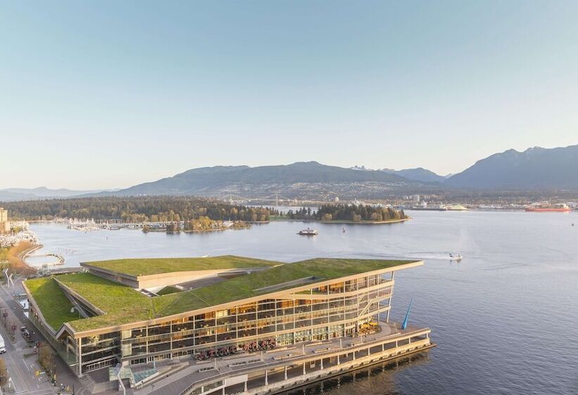 فندق Fairmont Waterfront