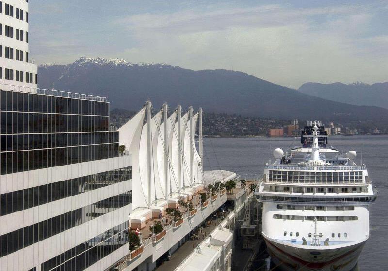 فندق Fairmont Waterfront