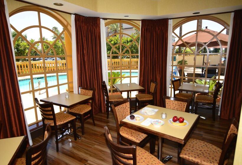 בית מלון כפרי Hampton Inn And Suites Santa Ana/orange County Airport