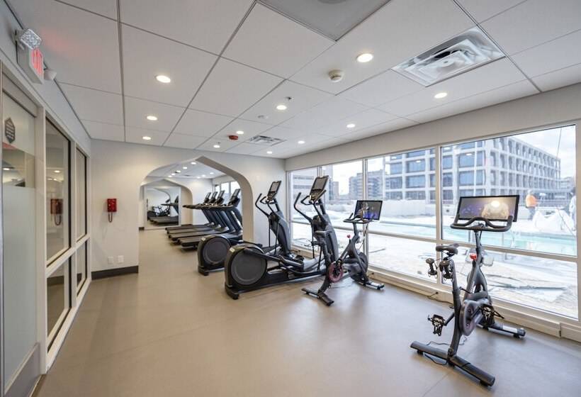 فندق Hilton Kansas City Country Club Plaza