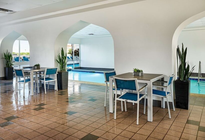 فندق Hilton Kansas City Country Club Plaza