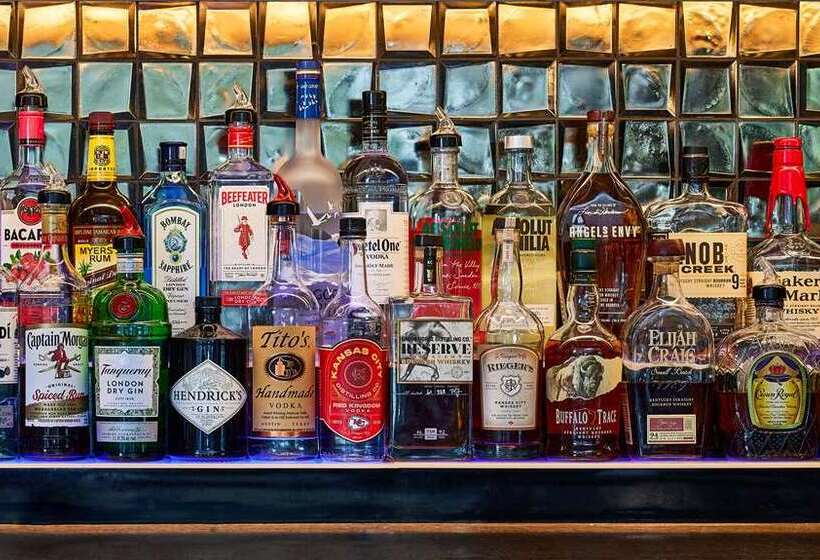 فندق Hilton Kansas City Country Club Plaza