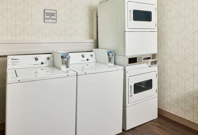 فندق Hilton Kansas City Country Club Plaza