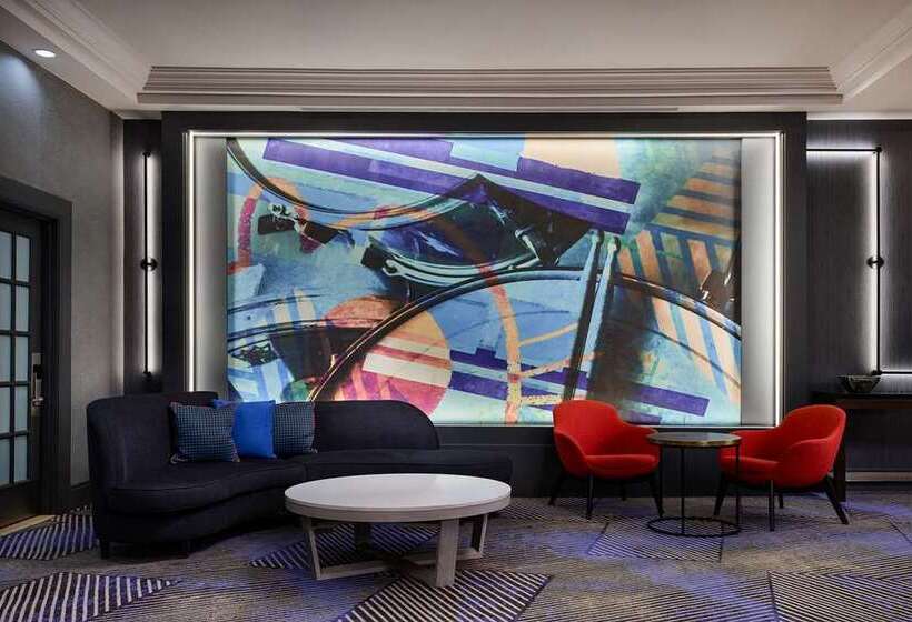 هتل Hilton Kansas City Country Club Plaza