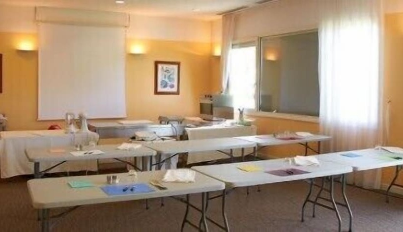 Отель Restaurant Le Rive Gauche