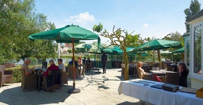 Отель Restaurant Le Rive Gauche