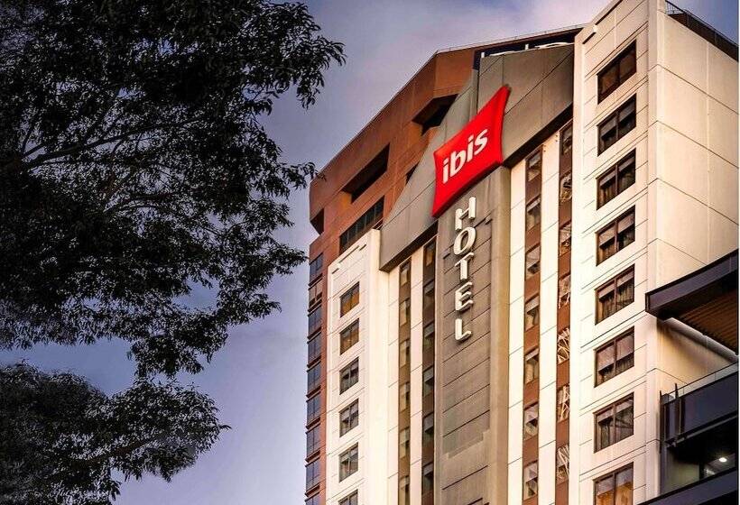 Ibis Melbourne Hotel And Apartments