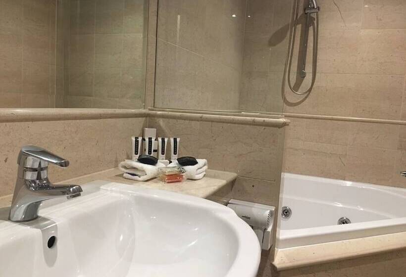 Kimberley Gardens Hotel, Serviced Apartments And Serviced Villas