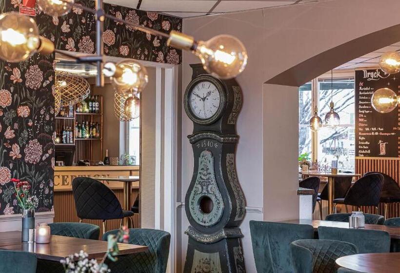 בית מלון כפרי L Arkad