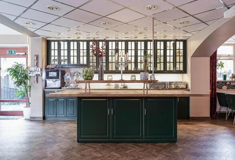 בית מלון כפרי L Arkad