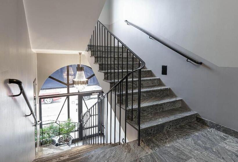 בית מלון כפרי L Arkad