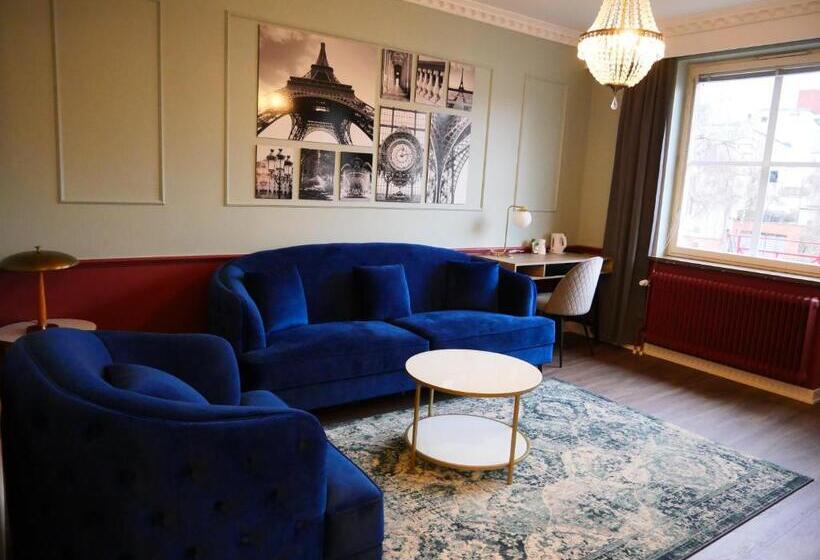 בית מלון כפרי L Arkad