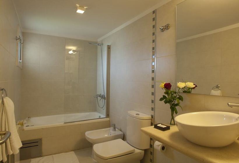 בית מלון כפרי Las Lengas