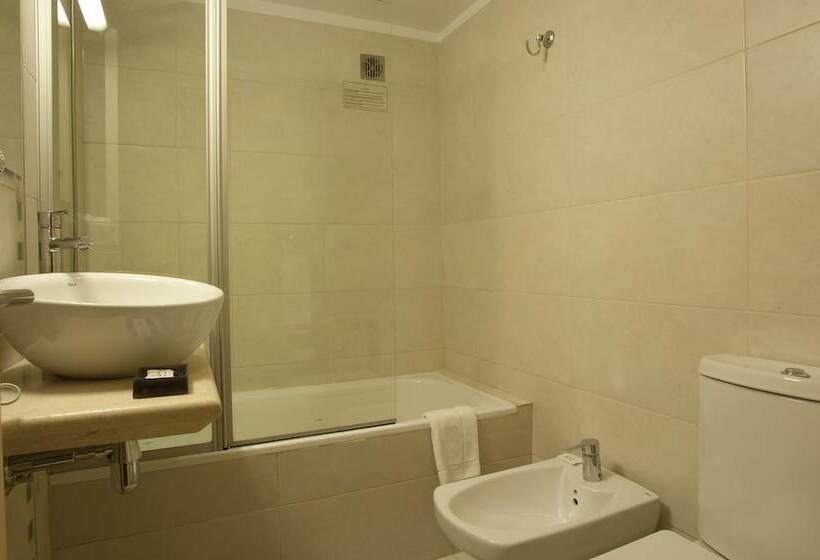 בית מלון כפרי Las Lengas