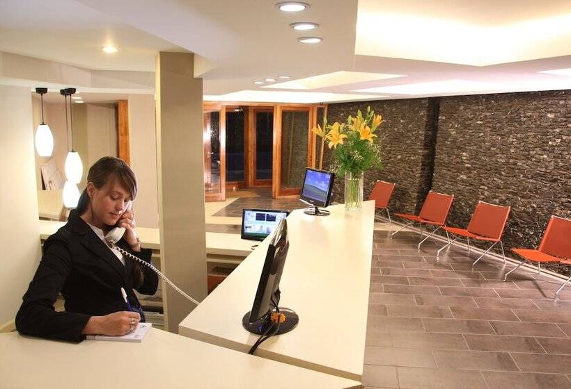 בית מלון כפרי Las Lengas