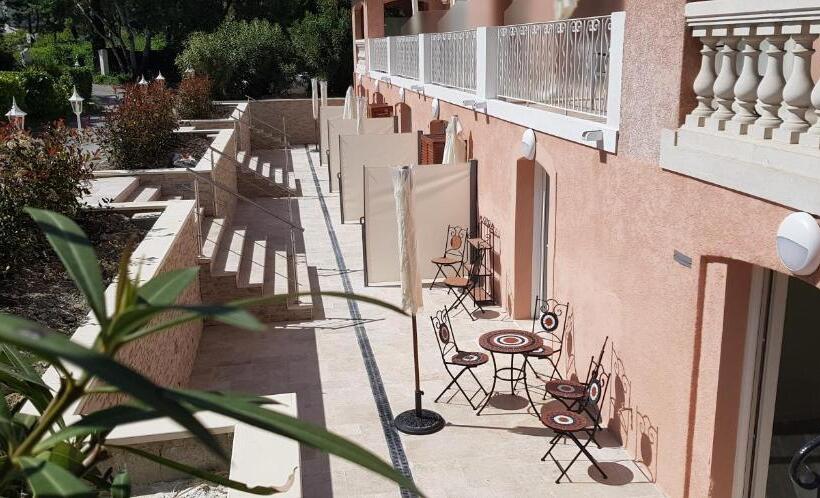 호텔 Les Bastides Saint Paul