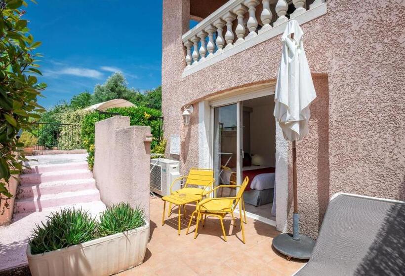 هتل Les Bastides Saint Paul