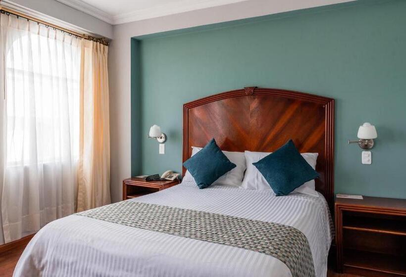 Отель Libertador