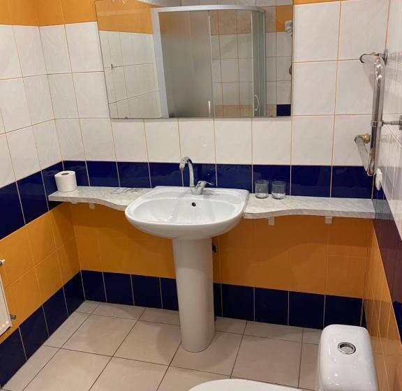 هتل Majori Guesthouse