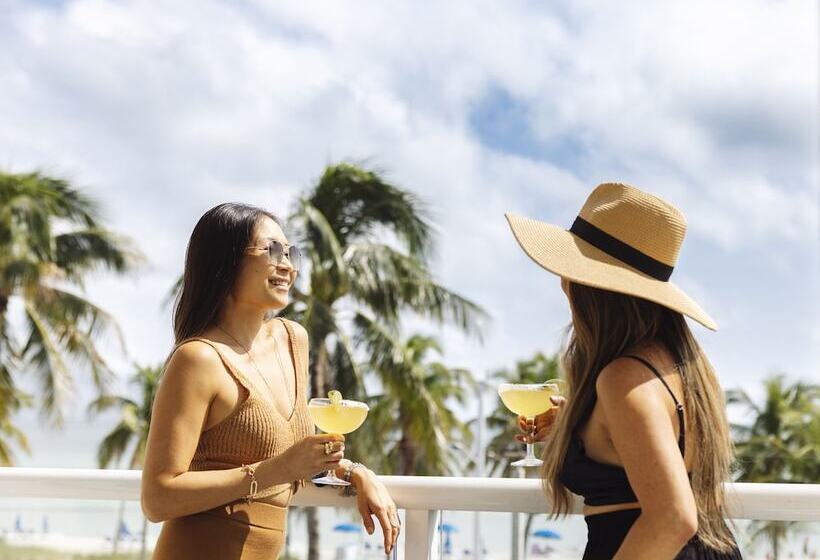 فندق Margaritaville Beach House Key West