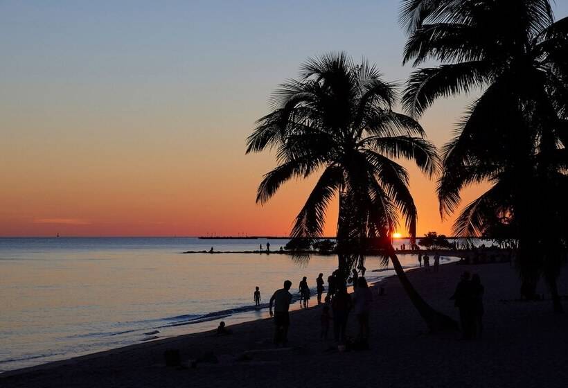 فندق Margaritaville Beach House Key West