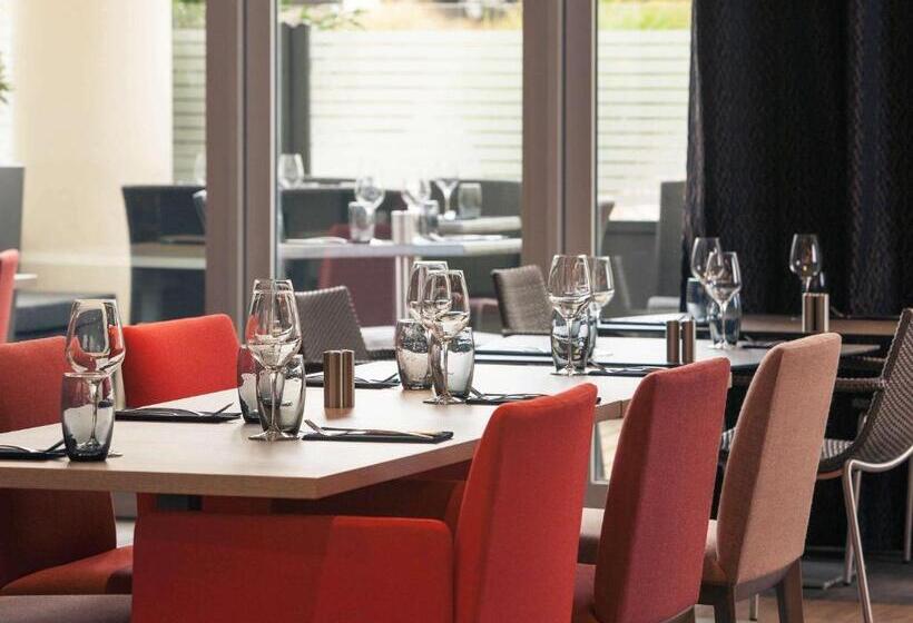 בית מלון כפרי Mercure Marne La Vallee Bussy St Georges