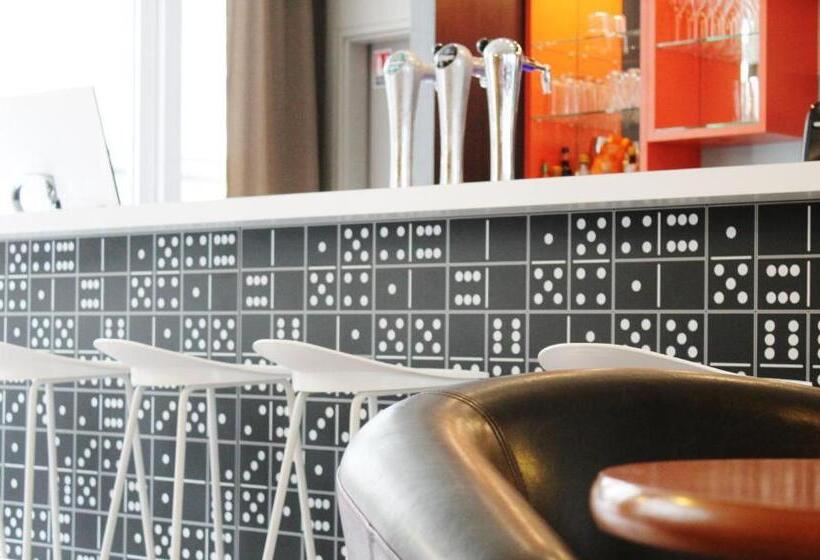 בית מלון כפרי Mercure Marne La Vallee Bussy St Georges