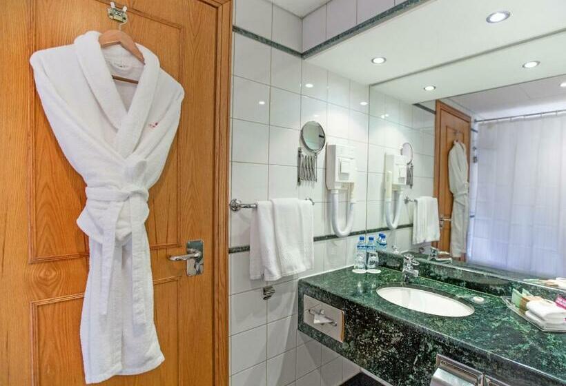 هتل Millennium Plaza Downtown